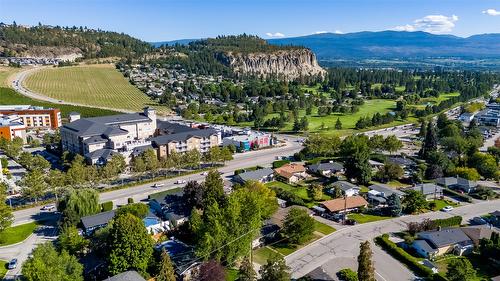 707 Glenburn Street, Kelowna, BC - Outdoor With View