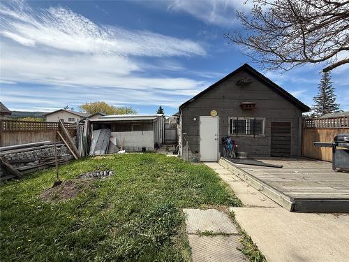 223 Crestbrook Avenue, Cranbrook, BC - Outdoor