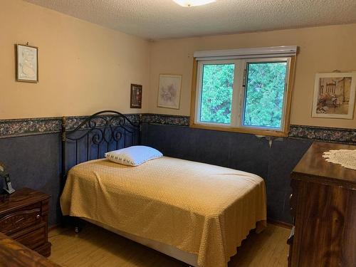 1325 Rosslyn Road, Thunder Bay, ON - Indoor Photo Showing Bedroom