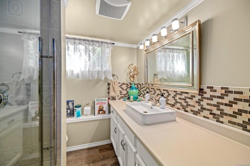 380 Sable Pl, Comox, BC 