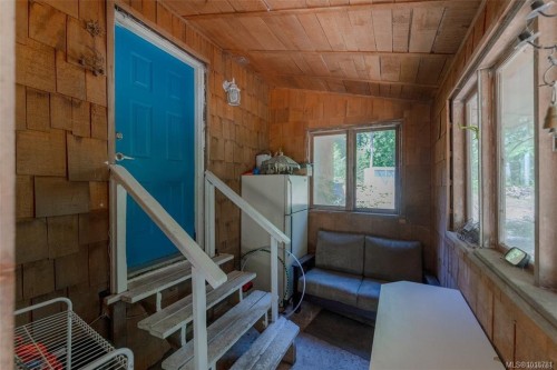 300 Oakdowne Rd, Qualicum Beach, BC 