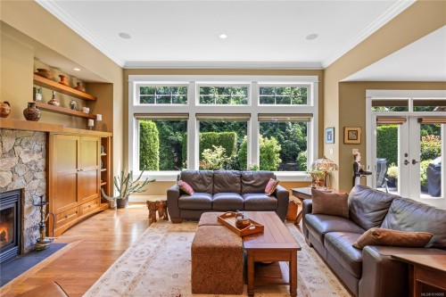 649 Eaglewood Crt, Qualicum Beach, BC 