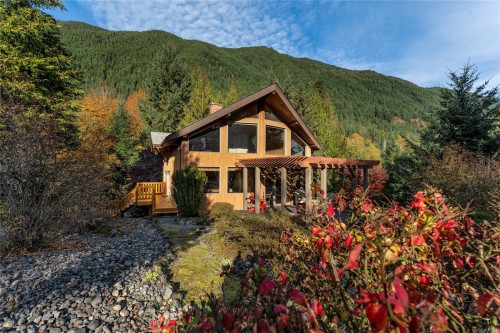 8105 Miracle Close, Youbou, BC 