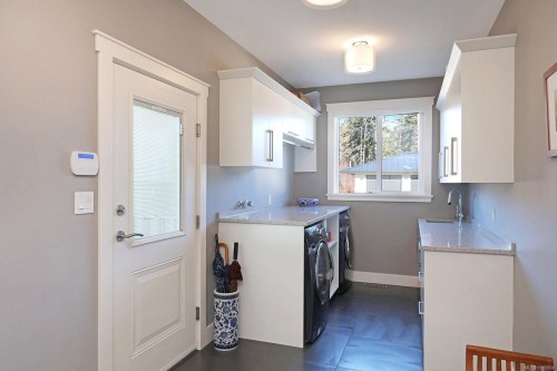 300 Connemara Rd, Comox, BC 