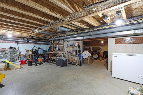 300 Connemara Rd, Comox, BC 