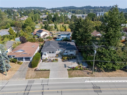 812 Mann Ave, Saanich, BC - Outdoor With View