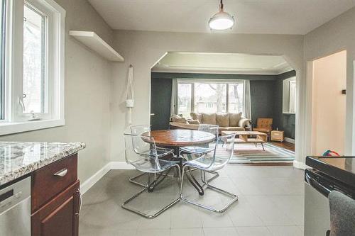 420 Oakland Ave, Winnipeg, MB 