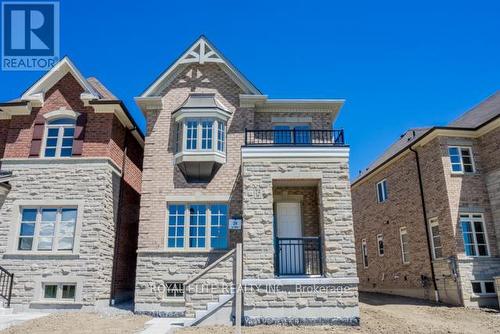 24 SUNDEW LANE  Richmond Hill, ON L4E 1C3