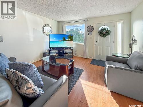 1080 4Th Street E, Prince Albert, SK - Indoor Photo Showing Living Room