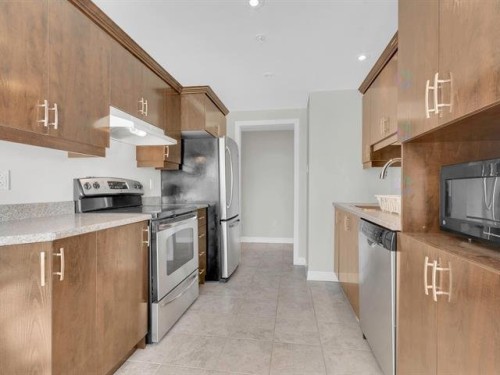 Kitchen - 901-3330 Boul. Le Carrefour, Laval (Chomedey), QC - Indoor Photo Showing Kitchen