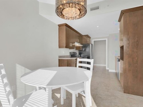 Dining Room - 901-3330 Boul. Le Carrefour, Laval (Chomedey), QC - Indoor Photo Showing Other Room