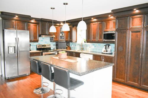 Cuisine - 815 Rue Florette-Lavigne, Drummondville, QC - Indoor Photo Showing Kitchen