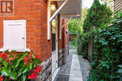 180 Elizabeth Street, Stratford, ON - Outdoor