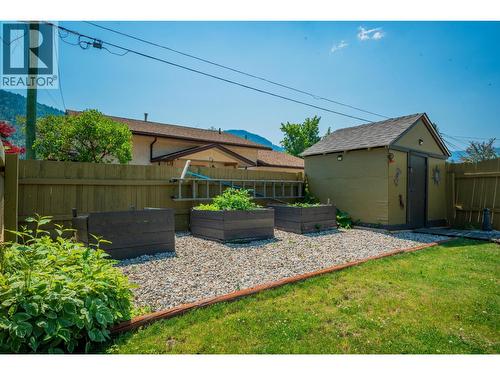 2194 Sixth Avenue, Trail, BC - Outdoor With Deck Patio Veranda