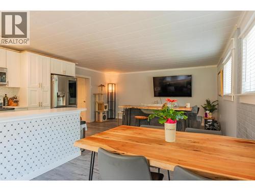 2194 Sixth Avenue, Trail, BC - Indoor Photo Showing Other Room