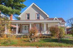 83 Rue St-Marc  Coaticook, QC J1A 2M2