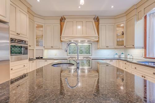 Kitchen - 2 Place De Montmedy, Lorraine, QC - Indoor Photo Showing Kitchen