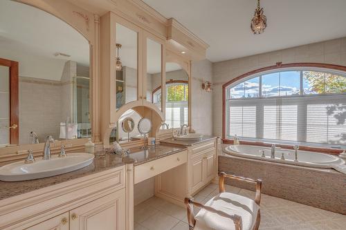 Ensuite bathroom - 2 Place De Montmedy, Lorraine, QC - Indoor Photo Showing Bathroom