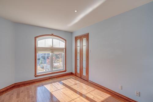 Bedroom - 2 Place De Montmedy, Lorraine, QC - Indoor Photo Showing Other Room