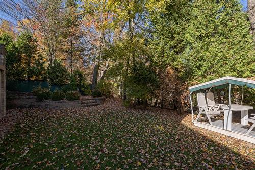 Backyard - 2 Place De Montmedy, Lorraine, QC - Outdoor