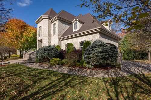 Frontage - 2 Place De Montmedy, Lorraine, QC - Outdoor