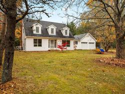 574 Woodstock Road  Clearland, NS B0J 2E0