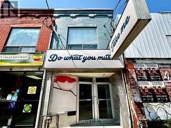 362 BROADVIEW AVENUE  Toronto, ON M4M 2G9