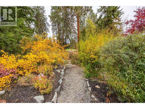 3929 Gallaghers Circle, Kelowna, BC - Outdoor