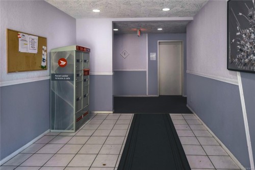 201-3226 Cowichan Lake Rd, Duncan, BC - Indoor Photo Showing Other Room