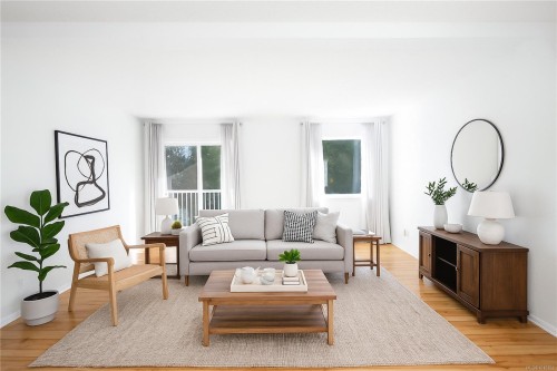 201-3226 Cowichan Lake Rd, Duncan, BC - Indoor Photo Showing Living Room