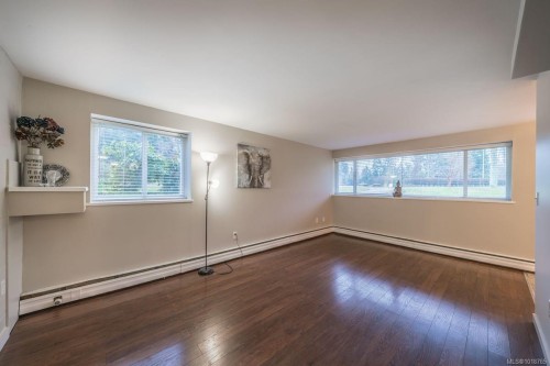 1102-1097 Bowen Rd, Nanaimo, BC - Indoor Photo Showing Other Room