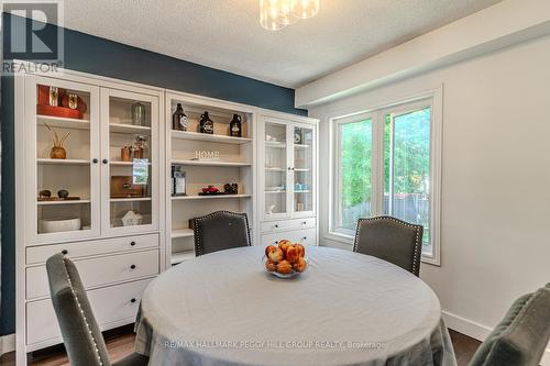 20 Pae Drive, Barrie, ON - Indoor Photo Showing Dining Room