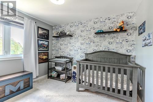 20 Pae Drive, Barrie, ON - Indoor Photo Showing Bedroom