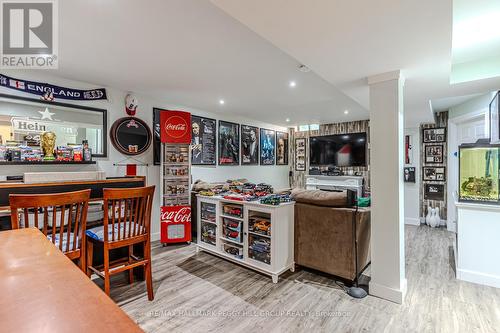 20 Pae Drive, Barrie, ON - Indoor Photo Showing Other Room