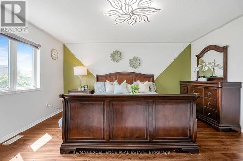 3366 Mikalda Road, Burlington, ON - Indoor Photo Showing Other Room