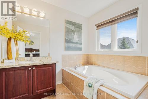 3366 Mikalda Road, Burlington, ON - Indoor Photo Showing Bathroom