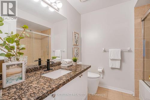 3366 Mikalda Road, Burlington, ON - Indoor Photo Showing Bathroom