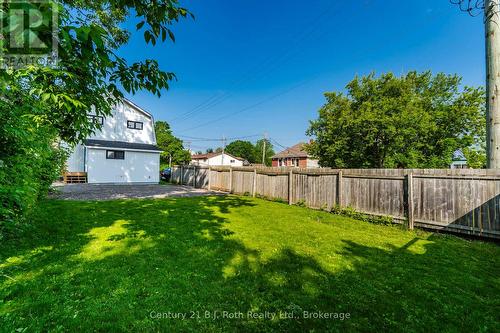 339 First Street, Midland, ON - Outdoor With Backyard