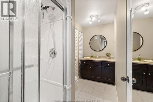 192 Mill, Lakeshore, ON - Indoor Photo Showing Bathroom