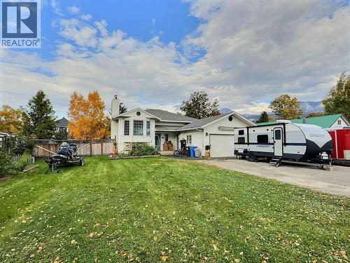 517 12Th Street S, Golden, BC - Outdoor