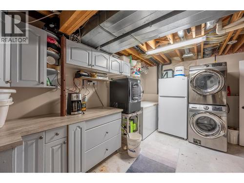 517 12Th Street S, Golden, BC - Indoor Photo Showing Laundry Room