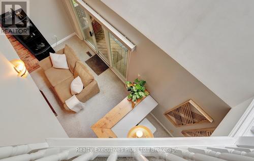 322 Pine Avenue, Oakville (Oo Old Oakville), ON - Indoor Photo Showing Other Room