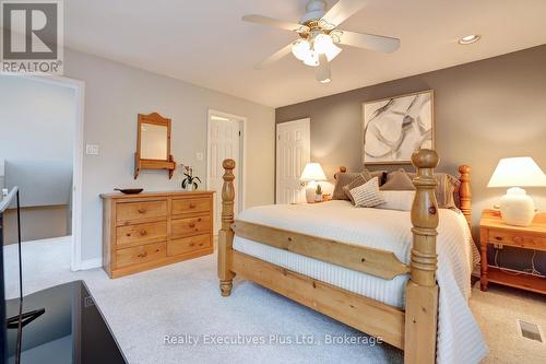 322 Pine Avenue, Oakville (Oo Old Oakville), ON - Indoor Photo Showing Bedroom