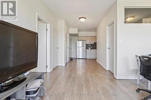 G607 - 275 Larch Street, Waterloo, ON - Indoor