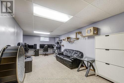 211 East 8Th Street, Hamilton, ON - Indoor