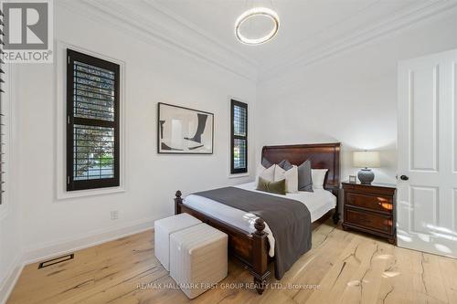 134 Front Street E, Whitby, ON - Indoor Photo Showing Bedroom