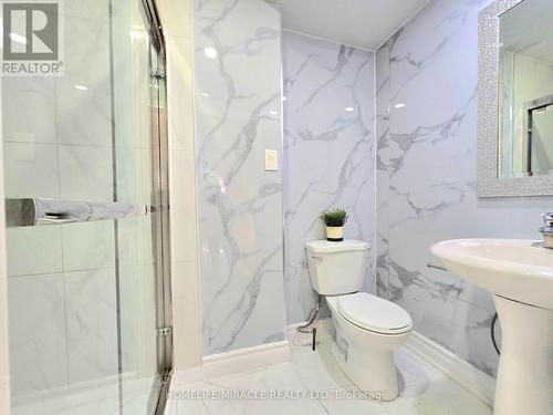 3777 Woodruff Crescent, Mississauga, ON - Indoor Photo Showing Bathroom
