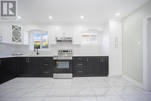 3777 Woodruff Crescent, Mississauga, ON - Indoor Photo Showing Kitchen