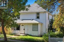 1121 108th STREET  North Battleford, SK S9A 2B1