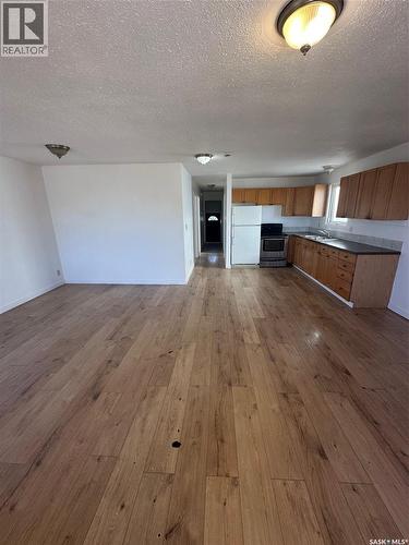 1118 Angus Street, Regina, SK - Indoor